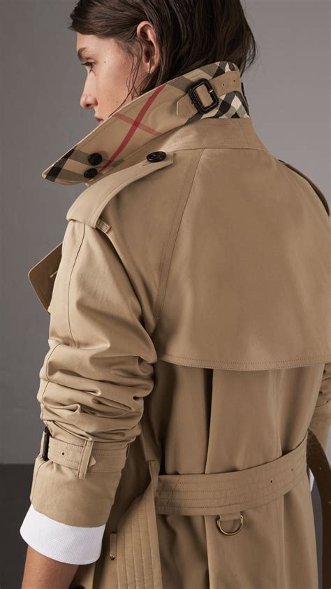 како го цвета бывает тренч burberry|The Burberry Trench Coat .